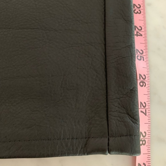 Mens leather motorcycle pants, beautiful leather, lined size 40” x 28” - Picture 11 of 11